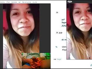 Brünette mit echten dicken Titten beim reiten