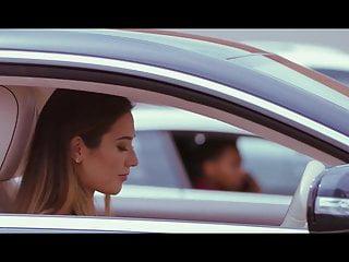 Der Strasse besorgt es seiner schwarzen Freundin