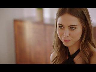 Junge amateurmaus mit Brille fickt mit bbc