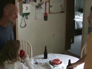 Vollbusige blonde aus der Nachbarschaft wird benutzt