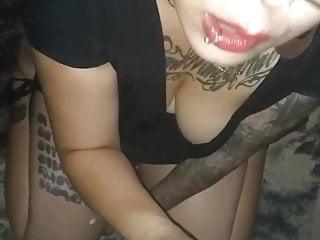 Versaute Lehrerin gibt sich ihrem Schüler Nachhilfe