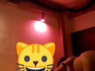 Meine kleine asiatische kitty liebt es von Hinten