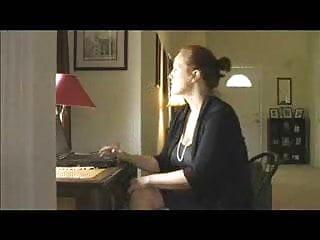 Mutter erwischt ihren Sohn beim Porno schauen