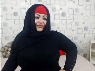 Muslimisches Girl stellt seine Freundin zur Schau