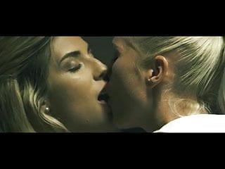 Lesben treiben es wild und geil