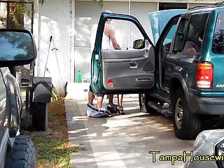 Schlampige Hausfrau wird gefickt bis der Arzt kommt