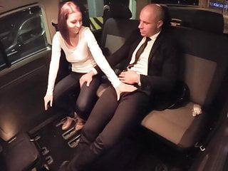 Geile maskierte antonia sainz fickt mit dem fahrer