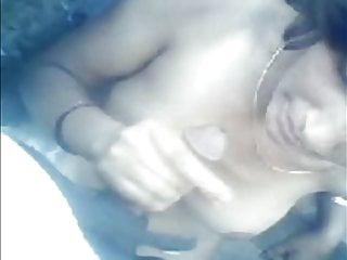 Indisches dorf bläst und fickt zwei Schwänze