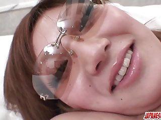 Miki kuramoni können nicht genug Schwänze haben