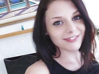 Zusammenschnitt von geilen kleinen Titten die sich von den dicken Arsch ficken lassen