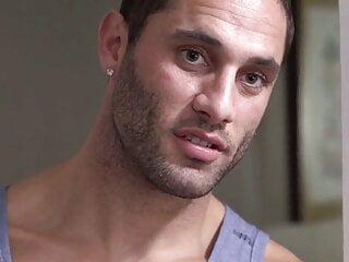 Glücklicher Typ fickt Jade Summers im stehen