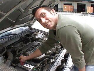 Teen Madison Ivy braucht einen großen Schwanz