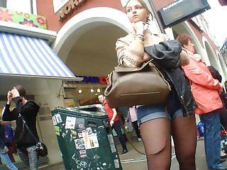 Heisse deutsche Amateurin nackt in der Öffentlichkeit