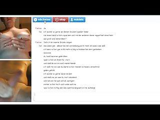 Teen Carla zeigt sich auf den Titten