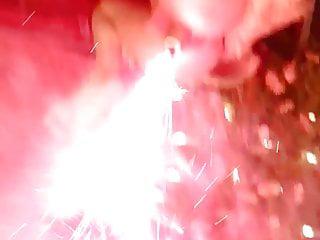 Sie hat Spass an der neuen Cam