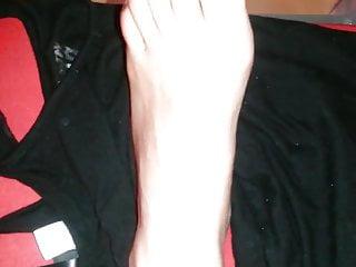 Sie lässt sich beim ficken filmen und vollspritzen