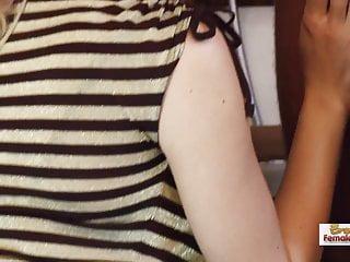 Geile Brünette fickt mit ihrem Freund