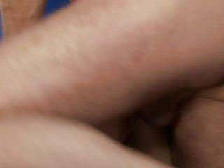 Versaute Babes lassen sich beim Gruppensex knallen