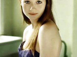 Bonnie wright wichst sich einen ab