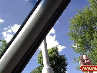 Er fickt eine deutsche Teen im Park