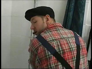 Le macht es sich in der Öffentlichkeit