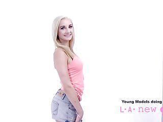 Fake Agent - das naive Teen wird beim Casting vom Fotografen gefickt