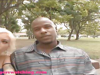 Swinger treiben es mit einem schwarzen Mann