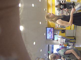 Junge Lesben kümmern sich um sich selbst