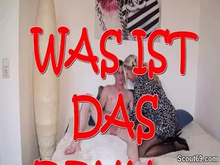 Stiefsohn fickt eine heisse Mutter in den Arsch