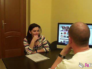 Spanischer Porno mit Patricia und ihrer gigantischen lustknospe