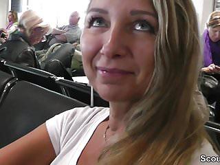 Geile deutsche Mutti fickt im Urlaub mit einem Fremden - urlaubs Sex