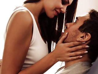 Die perfekte Nutte mit den perfekten Titten will den Schwanz in der Fotze