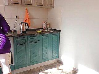 Reife Milf mit dicken Titten liebt Analsex