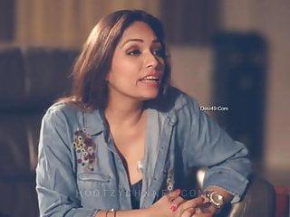 Sexy Girl aus Indien beim heissen Lesbensex - zwei scharfe Lesben beim spielen