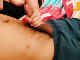 Sex in der Umkleidekabine mit einer geilen Asiatin