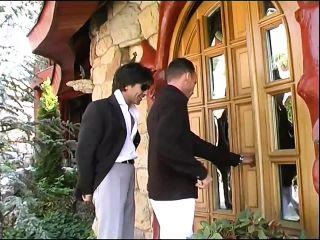 Räkeln sich im Laden und geniesst die zweite Runde