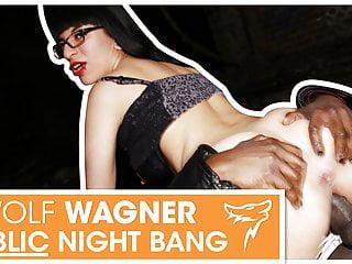 Deutsches Emo Mädchen wird im Wald angespritzt